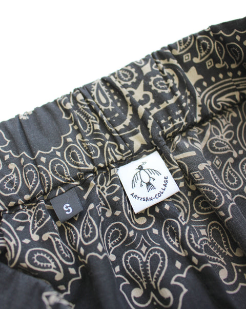 Paisley Bandana Shorts "Black"