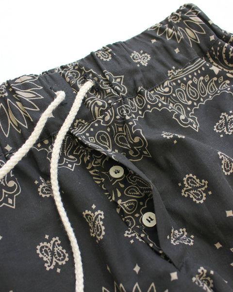 Paisley Bandana Shorts "Black"